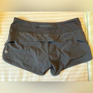 Lululemon running short